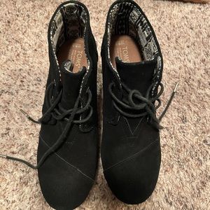 Black Toms Lace-up Wedge Booties
